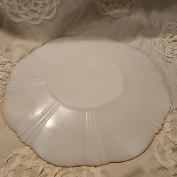 Macbeth-Evans Monax American Sweetheart Plate with Gold Trim - Picture 5 of 6